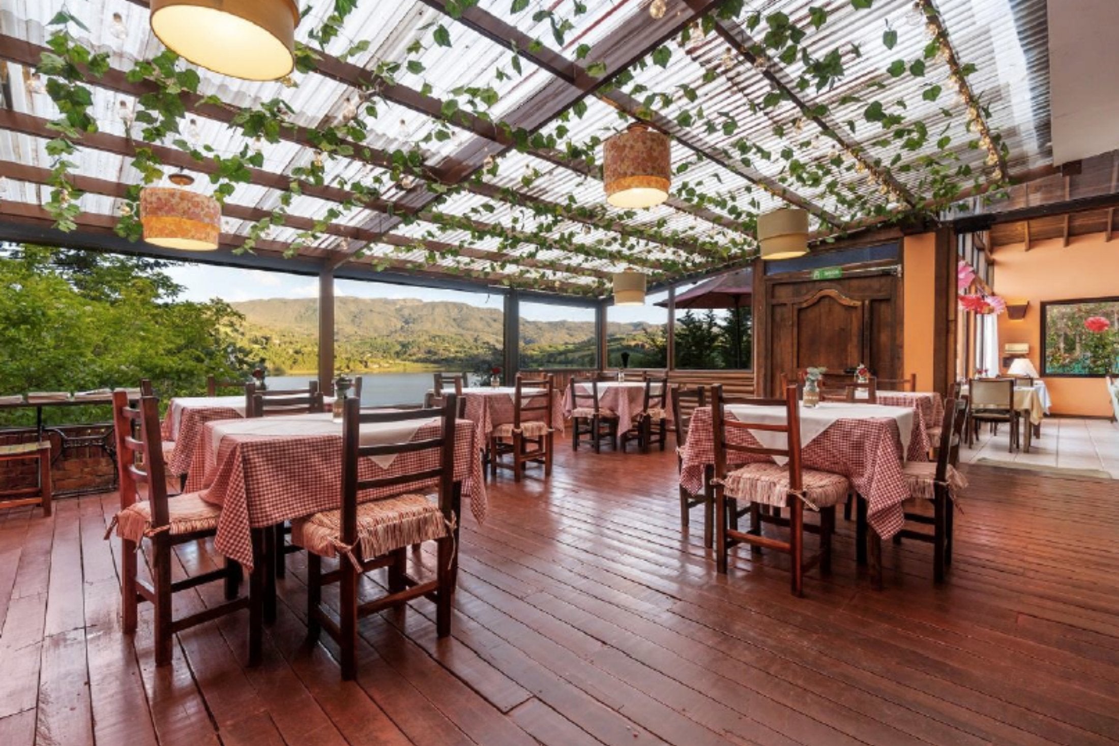 Escapada Romántica A La Represa Del Sisga